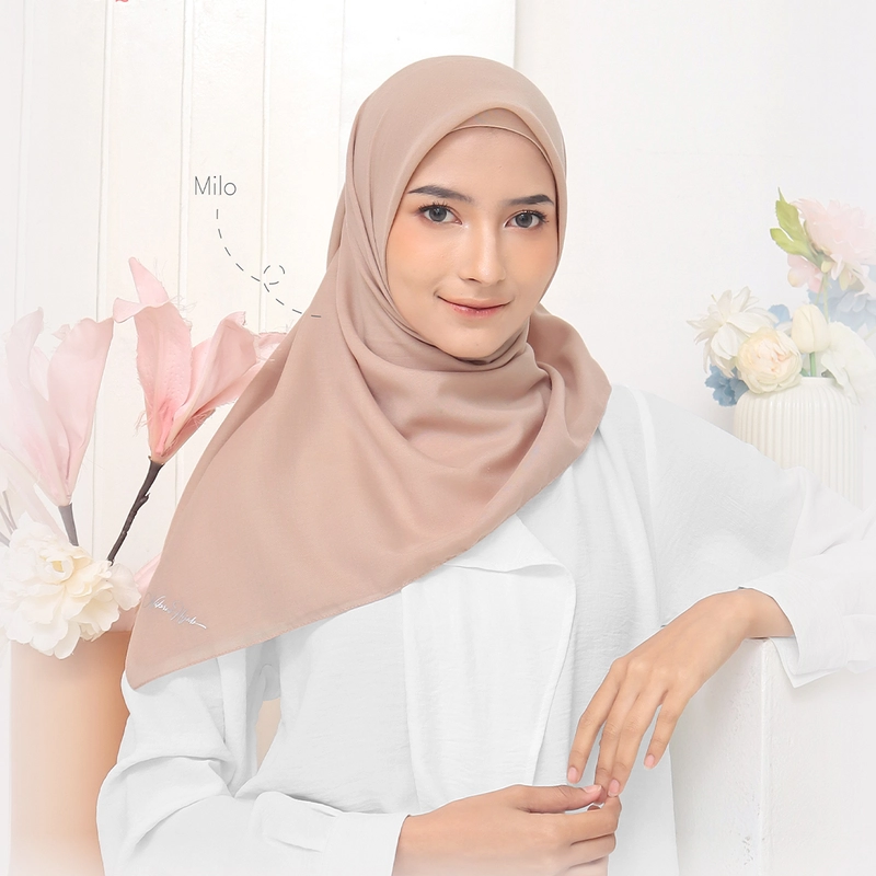 Product image KERUDUNG SEGIEMPAT NAMIA SQUARE BY NIBRAS HIJAB all variant MILO